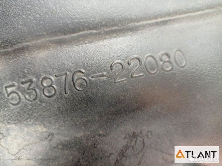 Подкрылок передний левый toyota mark II