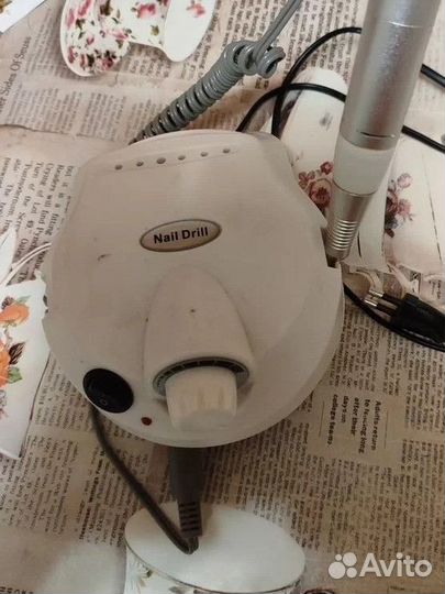 Фрезер и лампа доя маникюра