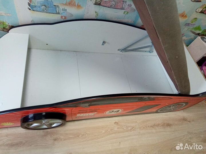 Детская кровать машина от 3 лет