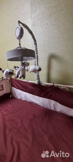 Детский мобиль в кроватку