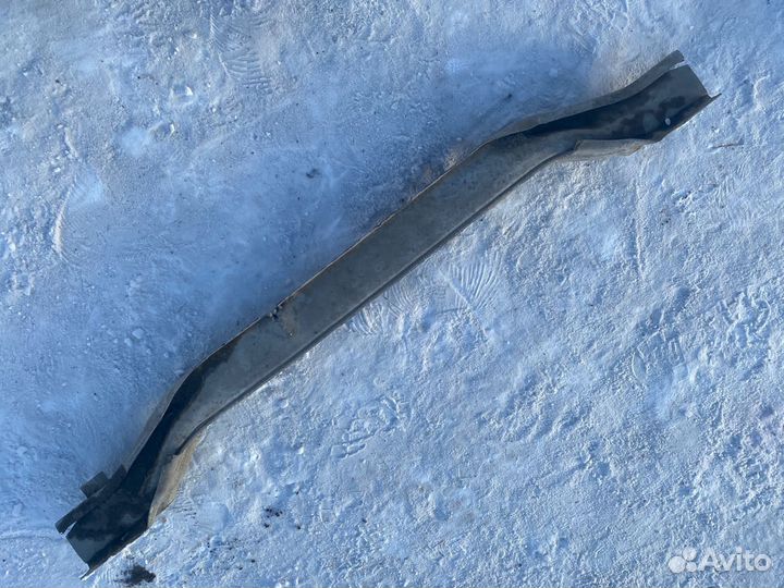 Opel astra h усилитель бампера задний