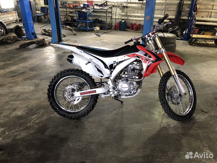 Продам мотоланд xr 250