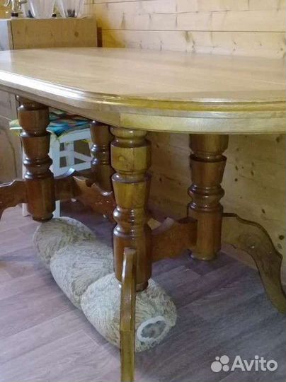 Стол из массива дуба