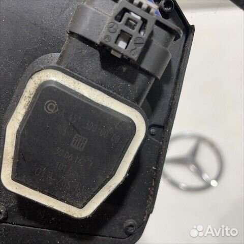 Педаль газа Мерседес 204 212