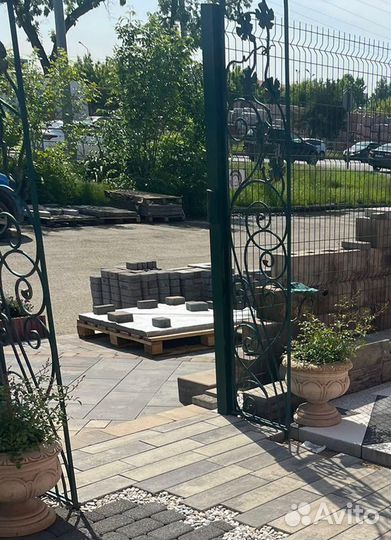 Арка садовая кованая