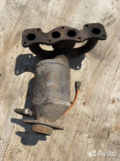 Логан 2 коллектор выпускной