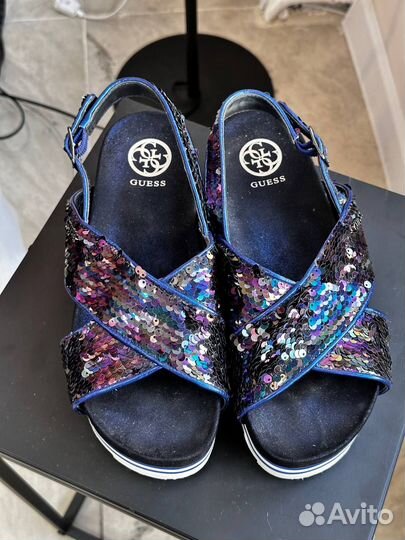 Сандалии женские Guess 39