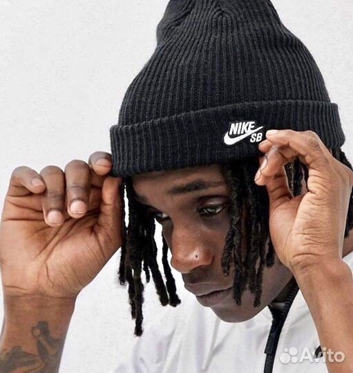 Шапка Nike + носки
