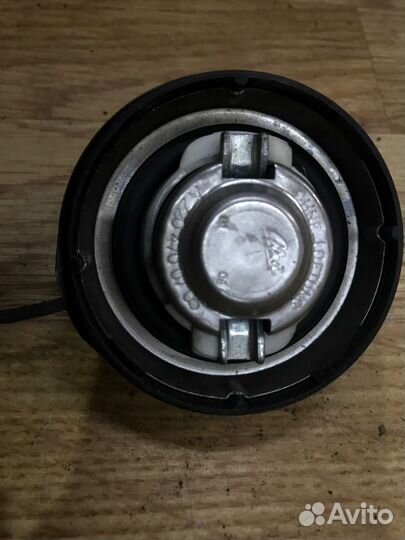 Крышка топливного бака Mercedes C-Class W204