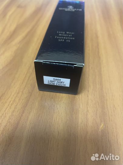 Тональная основа Oriflame