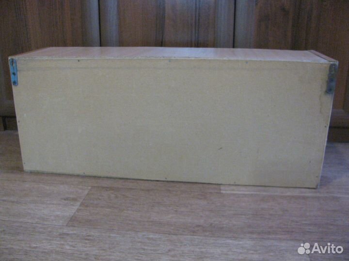 Полка настенная навесная