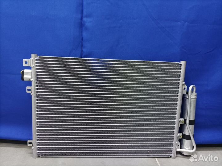 Радиатор кондиционера Renault Logan 1 2004-2014