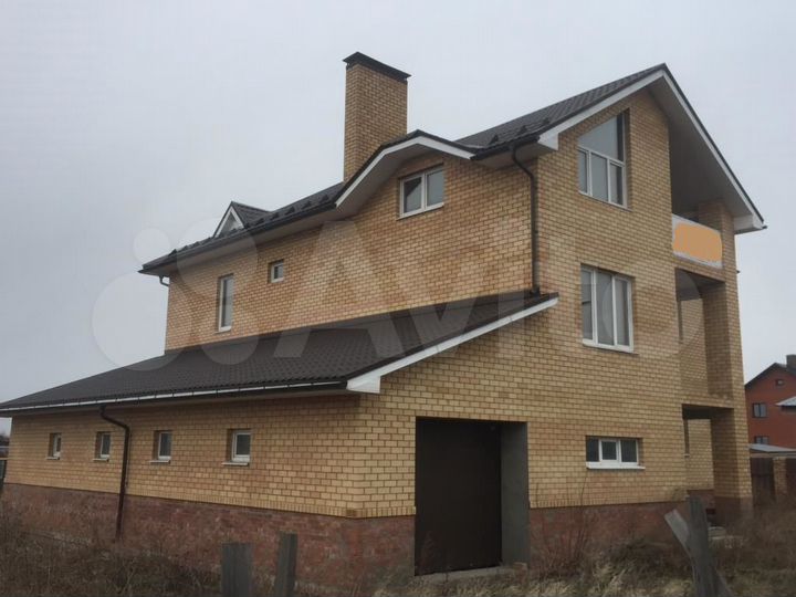 Коттедж 339 м² на участке 16,7 сот.