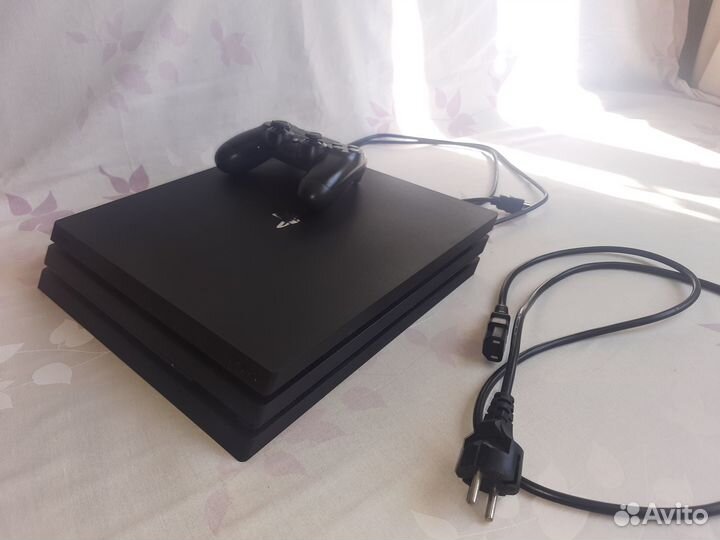 Sony PlayStation 4 Pro PS4 Pro 1tb