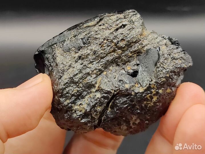 Неоднородный обсидиан река Даубиха