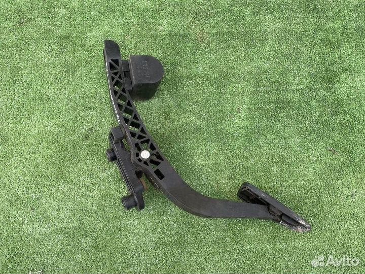 Педаль газа Hyundai Tucson I (2004—2010)