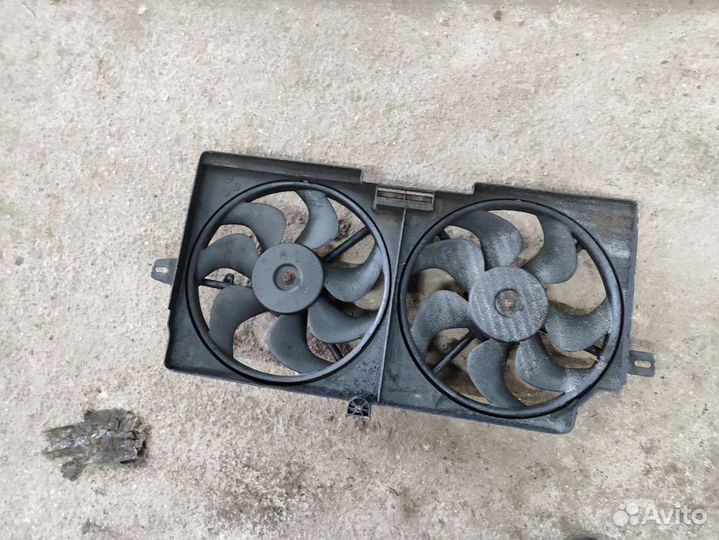 Вентилятор радиатора 24005988 Opel Sintra 2.2