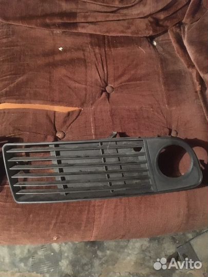 Продам решетки противотуманных фар на Audi A6 c5