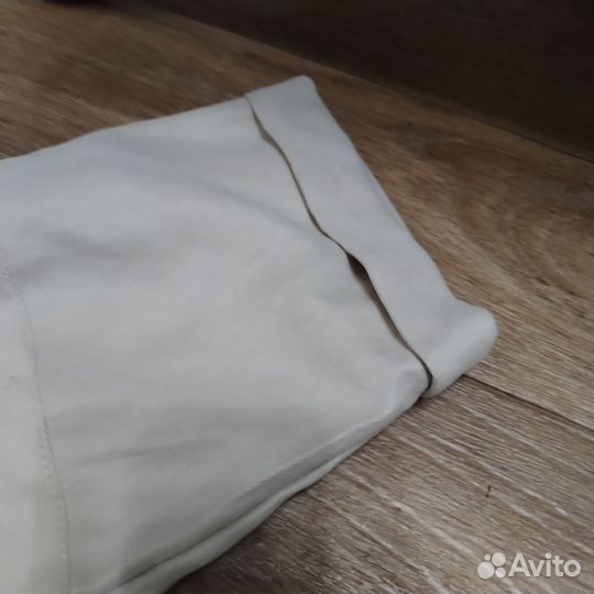 Отдам бесплатно женские вещи 50р