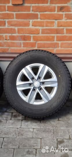 Bridgestone Blizzak DM-V3 245/70 R16