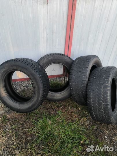 Yokohama Ice Guard F700Z 235/60 R16