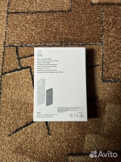 Чехол-бумажник Apple MagSafe