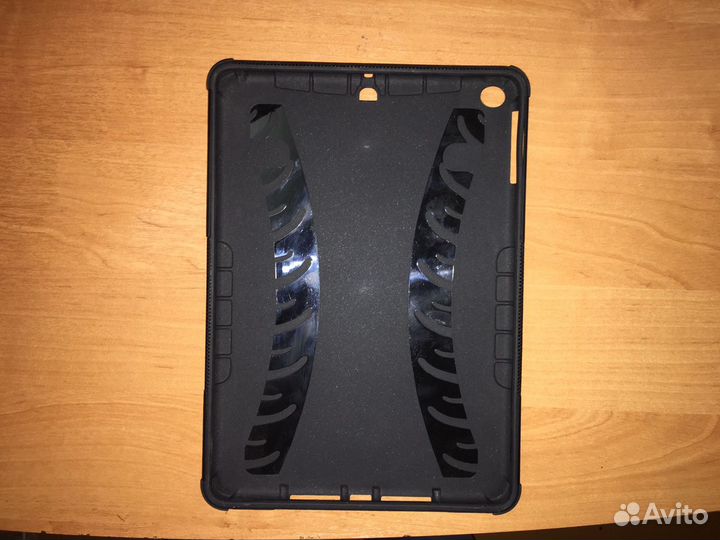 Чехол с подставкой для iPad 5g/6g (2017/2018 года)