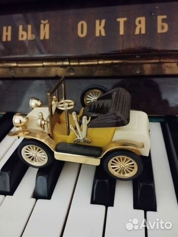 Машинка-сувенир СССР