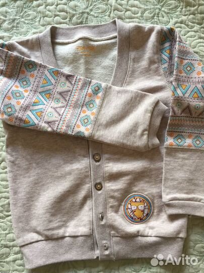 Два джемпера для мальчика 110 см