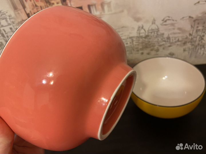 Тарелки глубокие, салатники, суповые тарелки