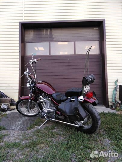 Suzuki intruder 400