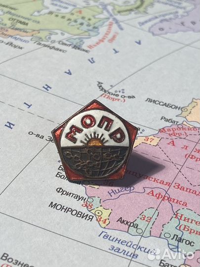 Значок мопр