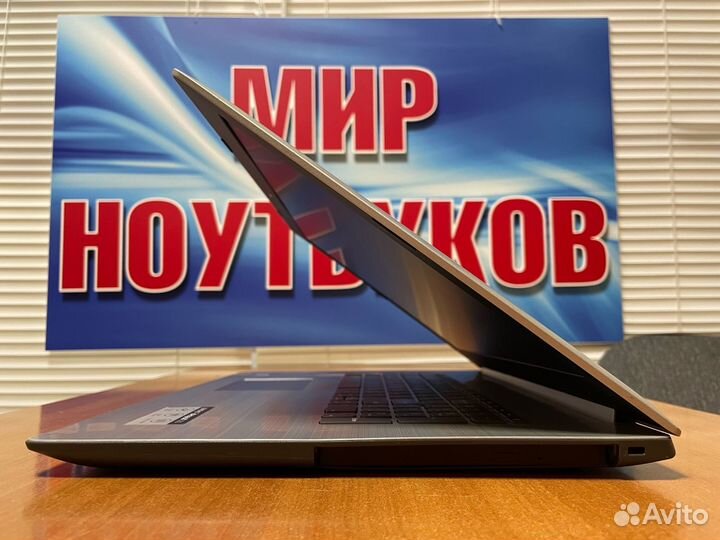 Игровой ноутбук Lenovo / 17 дюймов / в идеале