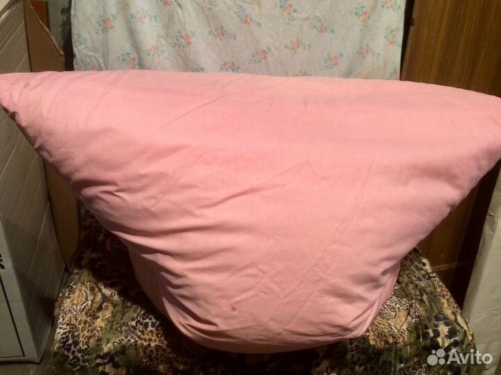 Покрывало на 2-х сп. кровать, подушка перьевая