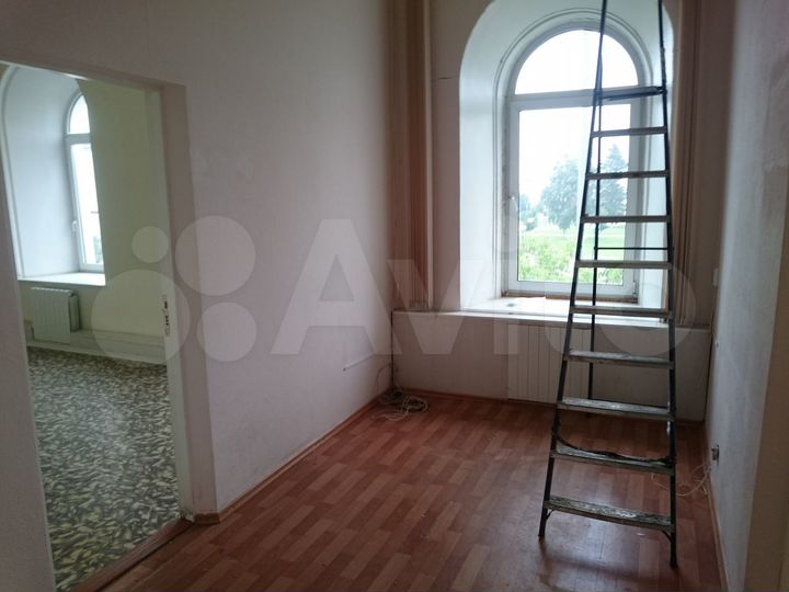 Продам помещение свободного назначения, 339.3 м²