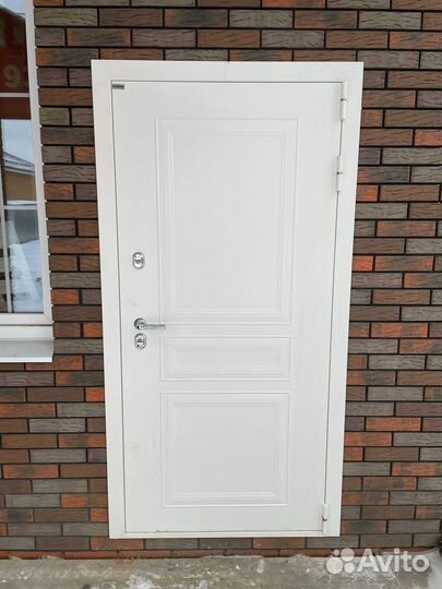 Дверь входная