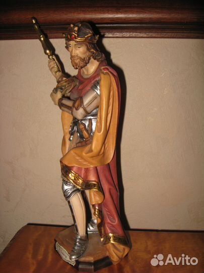 Скульптура святой Людвиг натуральное дерево