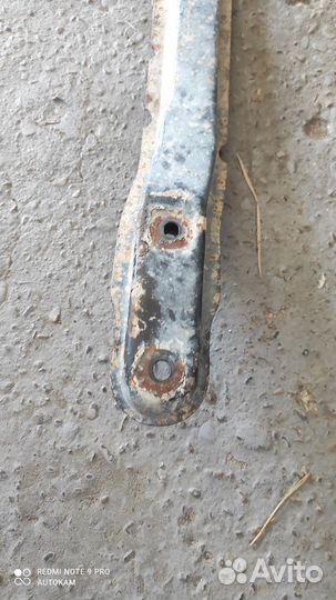 Балка передняя лыжа Mitsubishi legnum