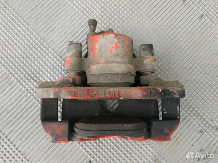 Супорта передние ford focus 2