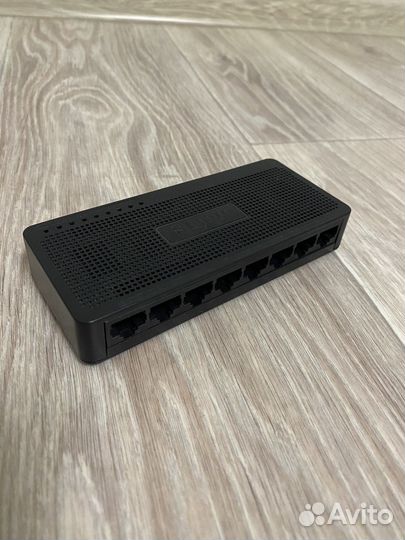 Сетевой коммутатор netis st3108s 8 портов