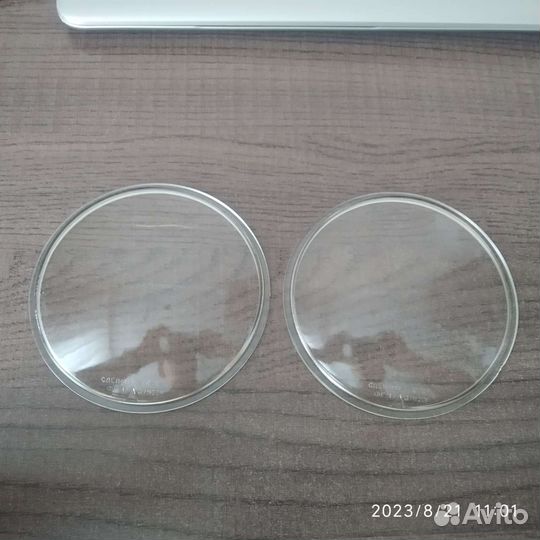 Стекло на фару на ваз 2106