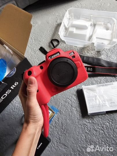 Фотоаппарат Canon EOS R6