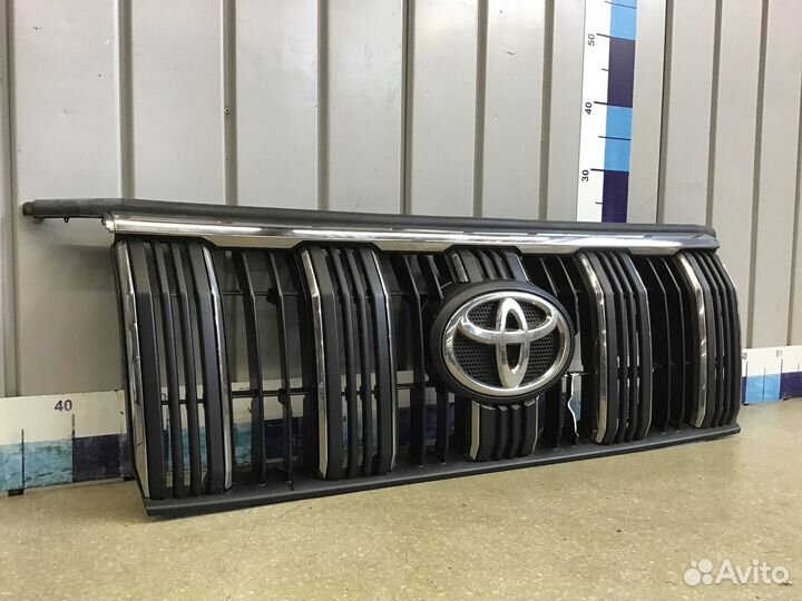 Решетка радиатора Toyota Land Cruiser (150) -Prado