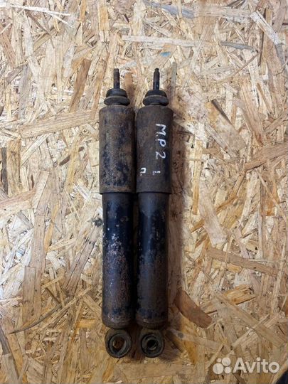 Амортизатор подвески передний Mitsubishi Pajero 2