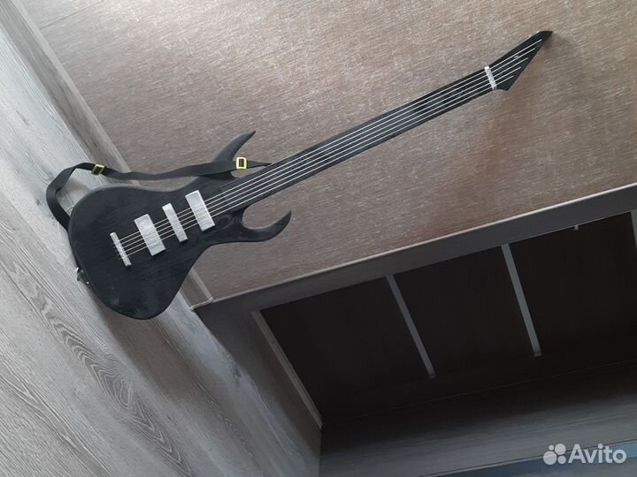 Реквизит гитара