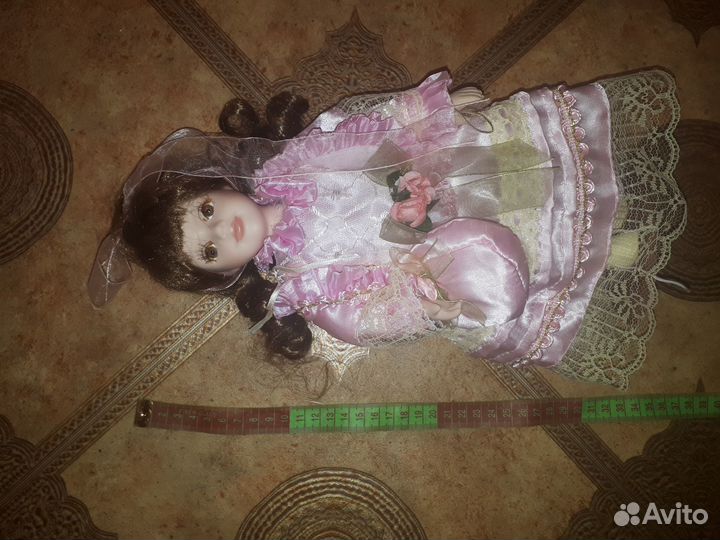 Куклы фарфоровые