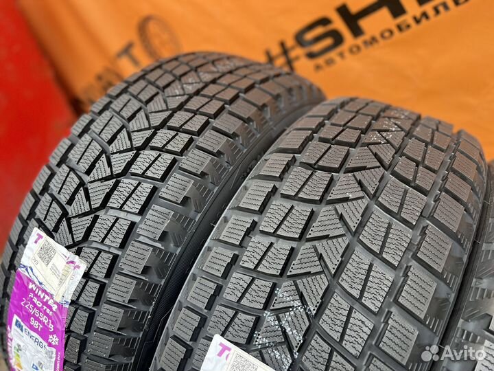 Tourador Winter Pro TSS1 225/55 R18 98T