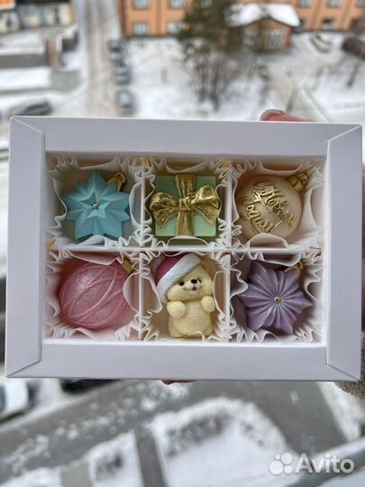 Шоколад ручной работы новогодний