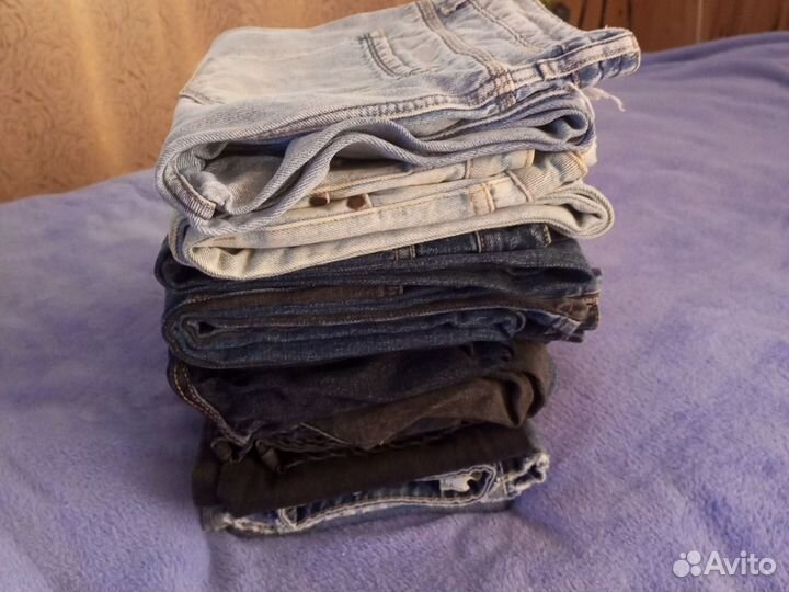 Джинсы женские, состояние новых, размер 42-44