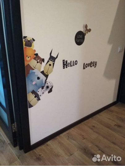 Наклейка интерьерная новая